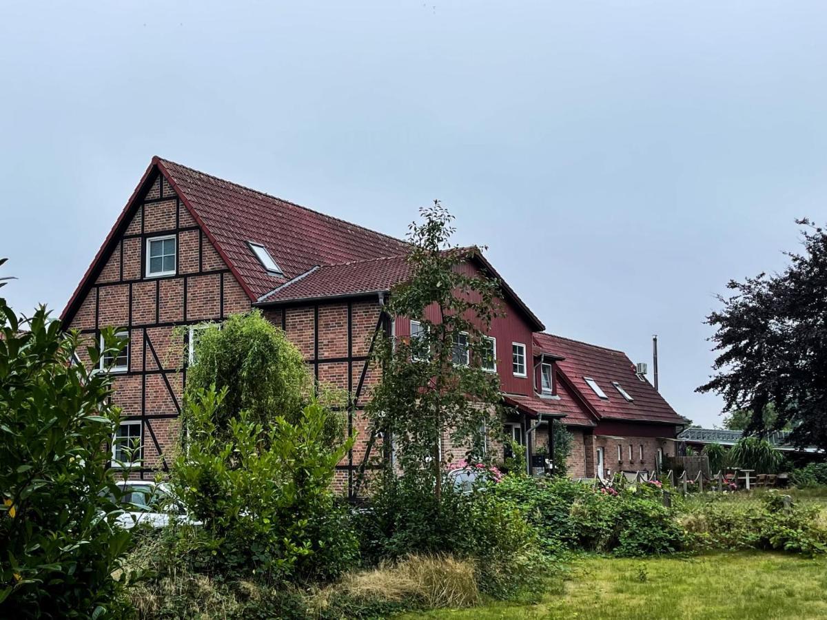 Op'N Doerp Apartments Barsbek Kültér fotó